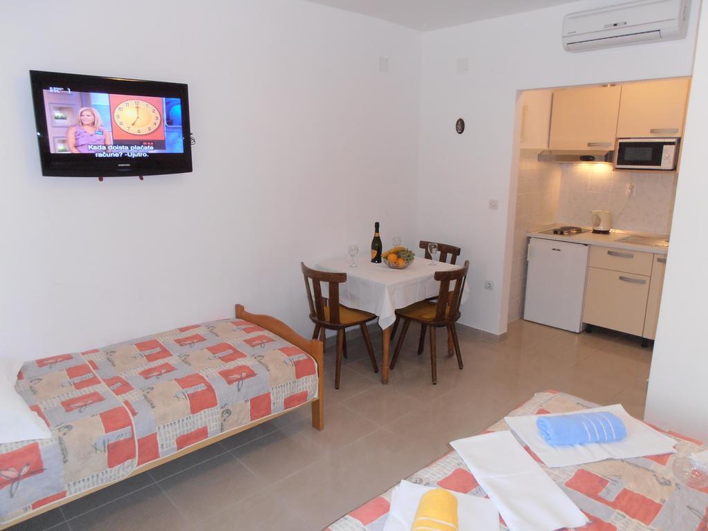 Apartment Villa Besker Makarska Zewnętrze zdjęcie